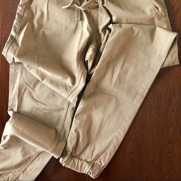 J Crew Men’s Joggers - Picture 2 of 3